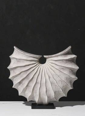 简约创意软饰品轻奢几何树脂样摆件柜OFU板房间售楼处电装视艺术