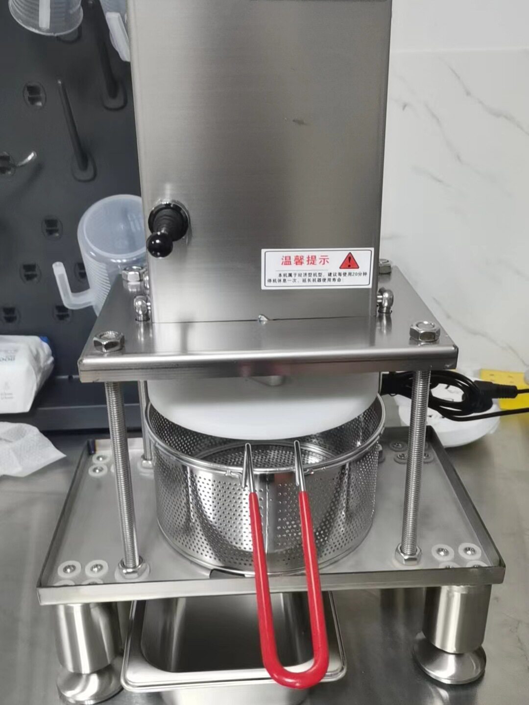 蔬菜挤水器电动菜馅饺子馅酒糟渣汁分离挤压机沥水挤水机器