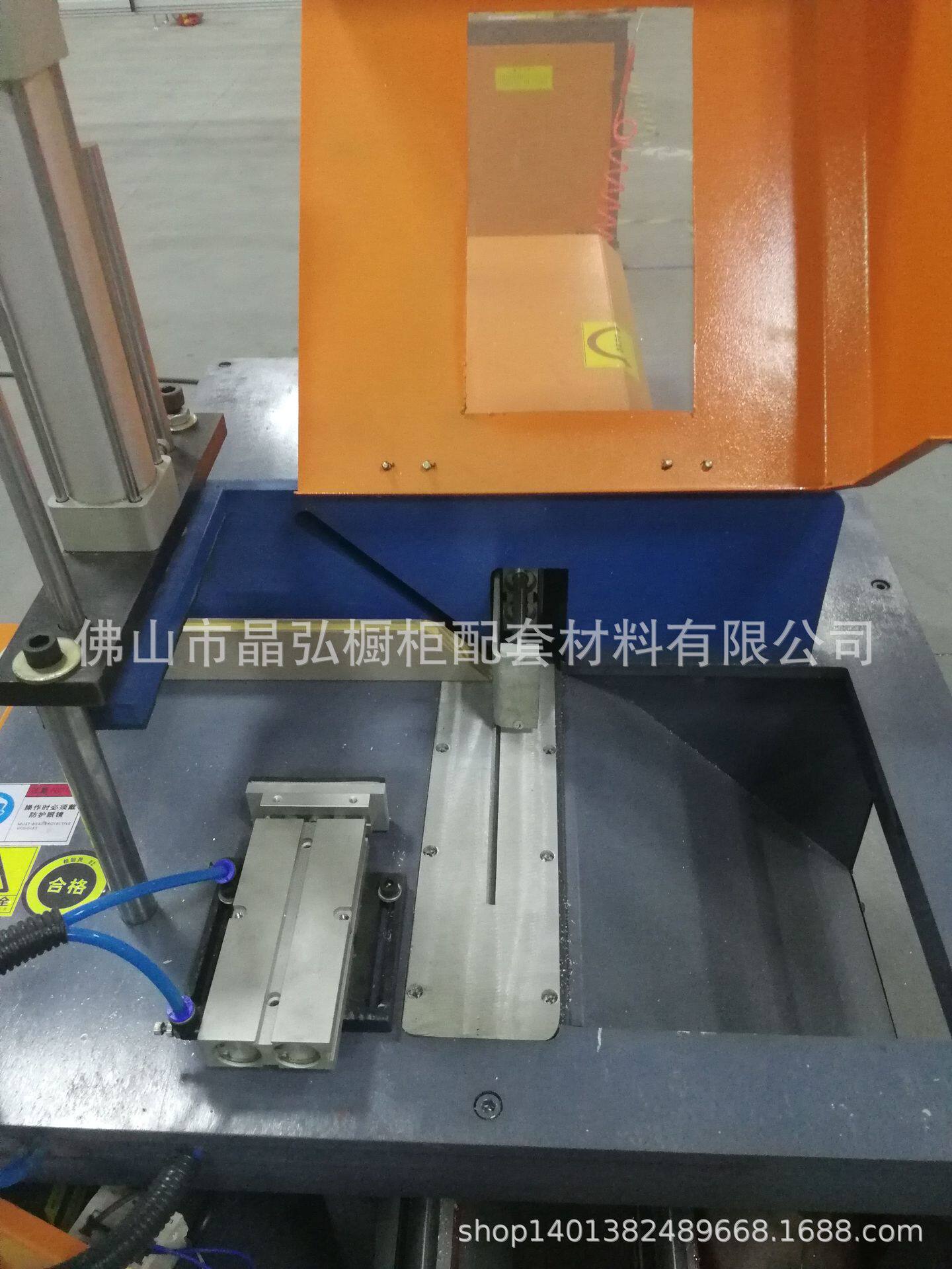 全铝生态木门45度斜切机灯箱广告铝材切割机极简铝框门铝材切角机