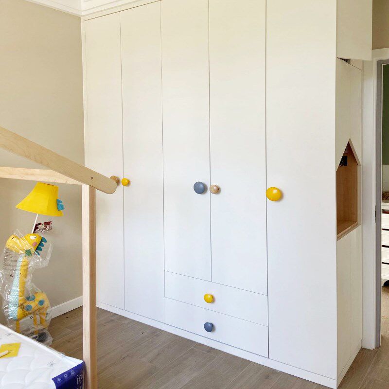 新款高端白蜡木大衣柜拉手现代一门到顶通顶柜子柜门实木原木把手