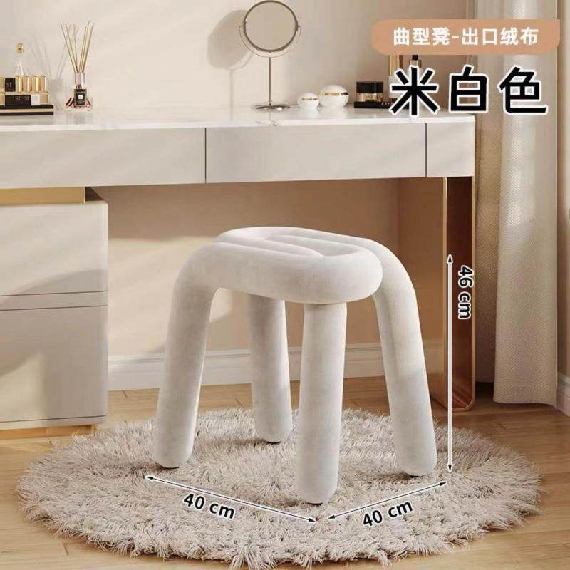 化椅女主生卧室EVS轻妆奢梳妆台椅子简约创意衣网红美甲凳子靠背