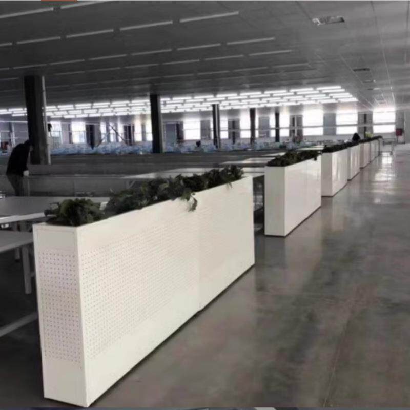 铁箱隔断服装厂车间办公FEV室隔断花绿箱镂空花艺花架室内植