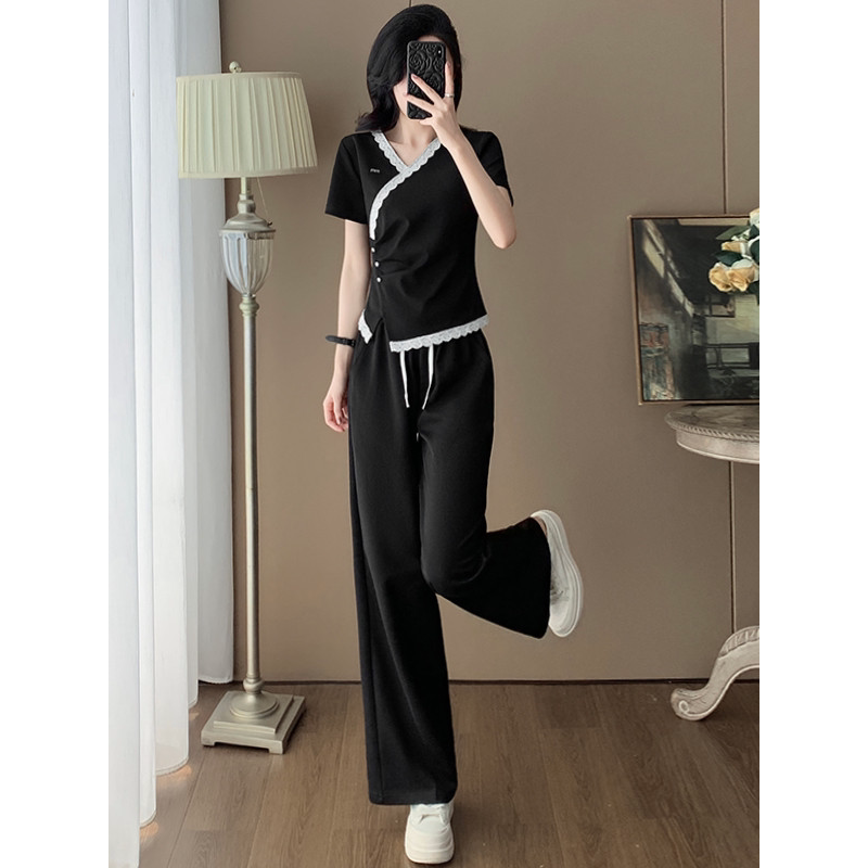 黑色v领蕾丝拼接短袖套装女气质