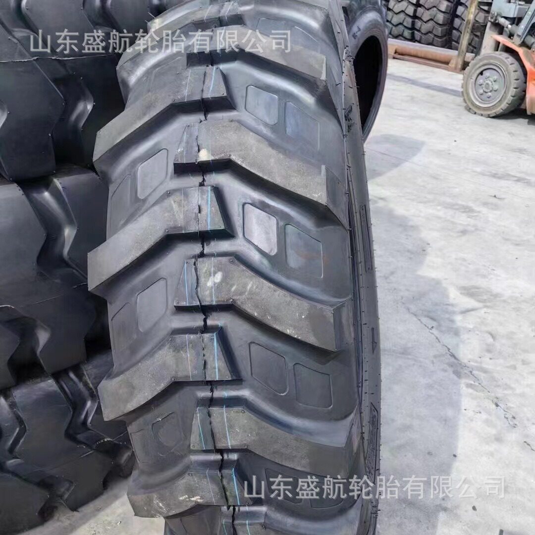 农用拖拉机轮胎16.9-2816.9-24两头忙耐磨R-4花纹工程机械轮胎