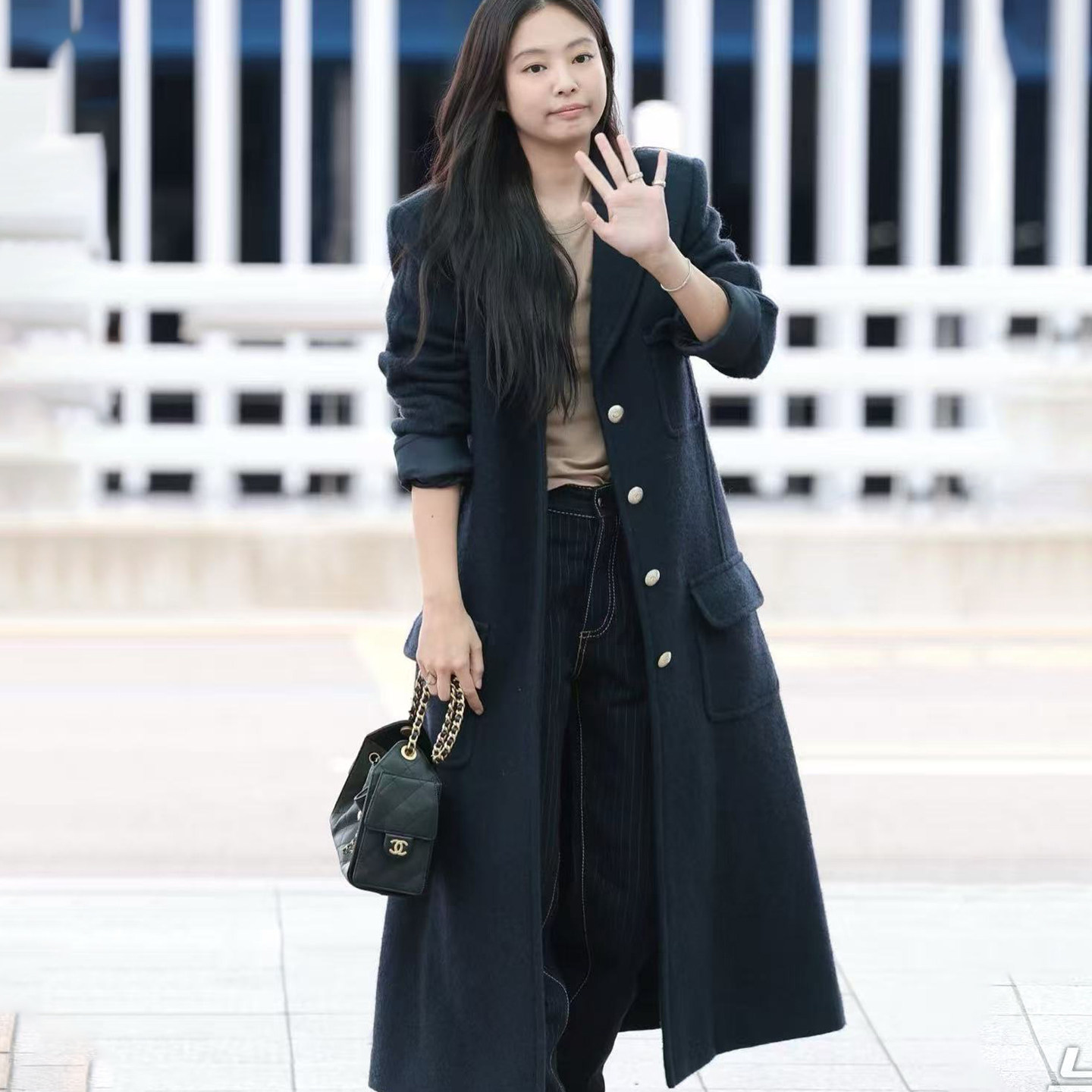 韩国明星Jennie羊毛小香毛呢外套女25秋冬宽松显瘦气质大衣,女装/女士精品,毛呢外套,淘宝优惠券,粉丝福利购,淘宝优惠卷