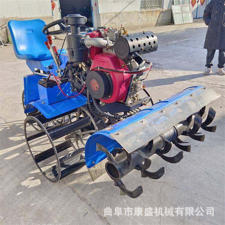 水田用的旋耕机水田专用的耕田机四驱方向盘稻田打浆微耕机
