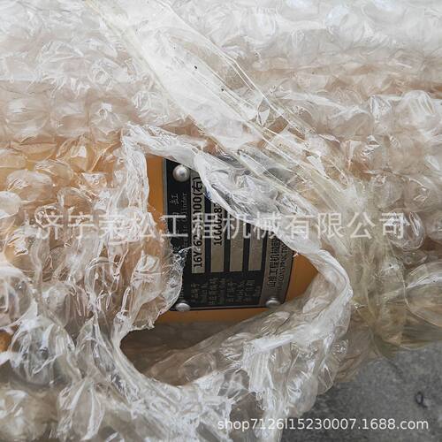 供应山推推土机配件SD16铲刀提升油缸16Y-62-60000