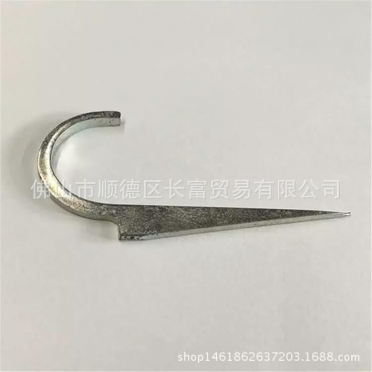 联塑出口装4分码钉水管钉pvc管钩钉管卡喉码6分码钉1寸扁钩钉