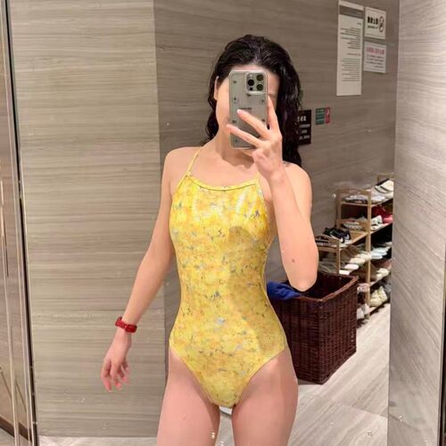 2026新款可爱少女紧身显瘦速干带胸垫专业竞速绝美运动款连体泳装