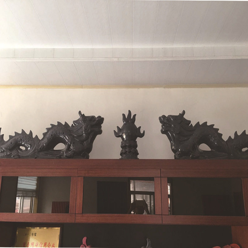 厂家批发合成树脂瓦双龙戏珠屋顶别墅装饰品仿古瓦二龙戏珠