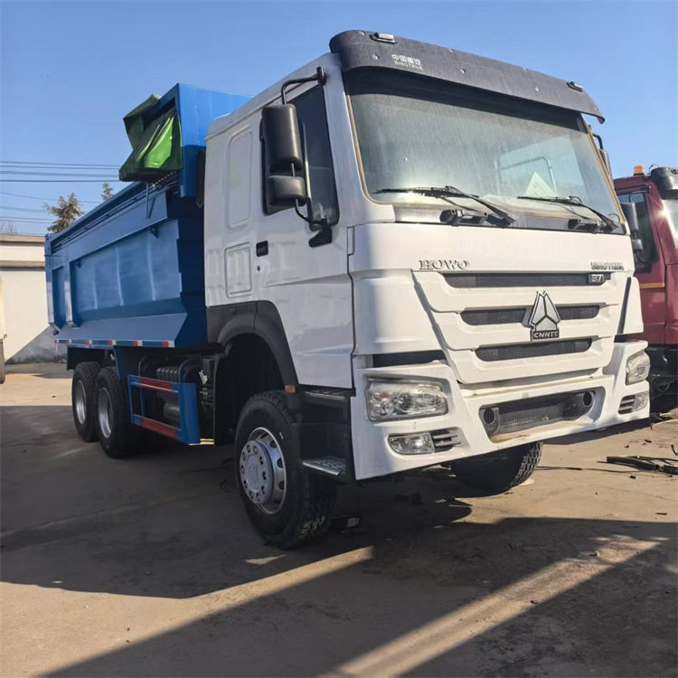 集装箱货车 豪沃TX系列轻型单车出口豪沃重汽371玛力渣土车矿车
