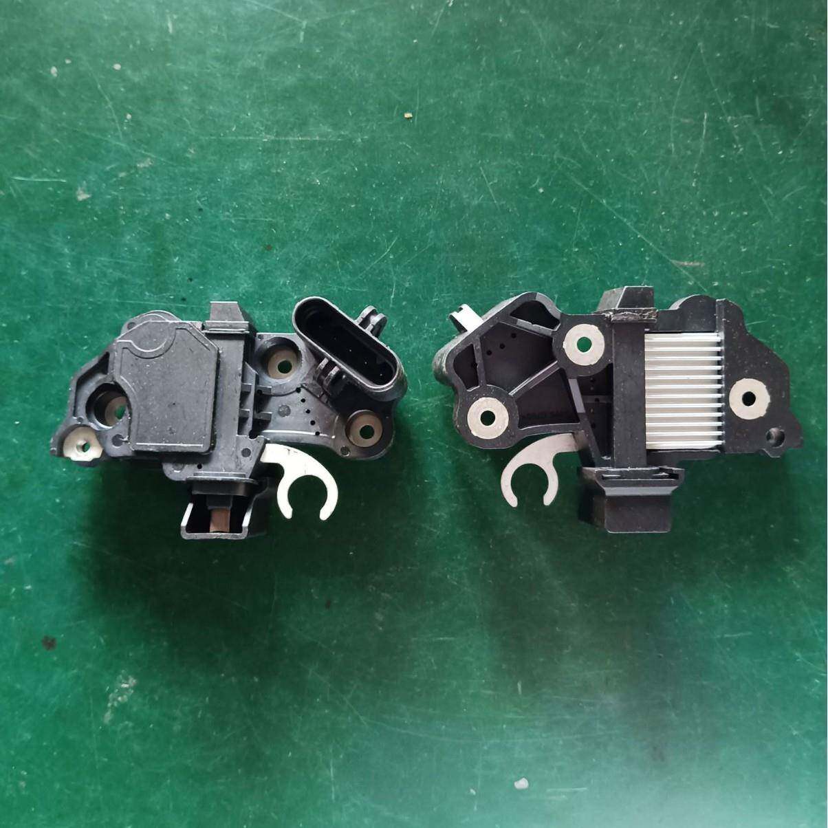0272222004,IB2004进口卡车24V多功能调节器