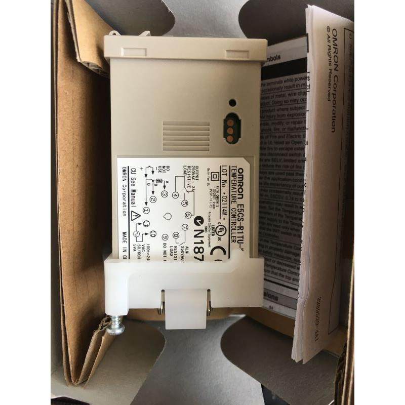 温控器E5CS-QPU/RPU/R1PU/Q1PU/R1KJU/Q1KJU/R1TU/QK/RKJU/-W