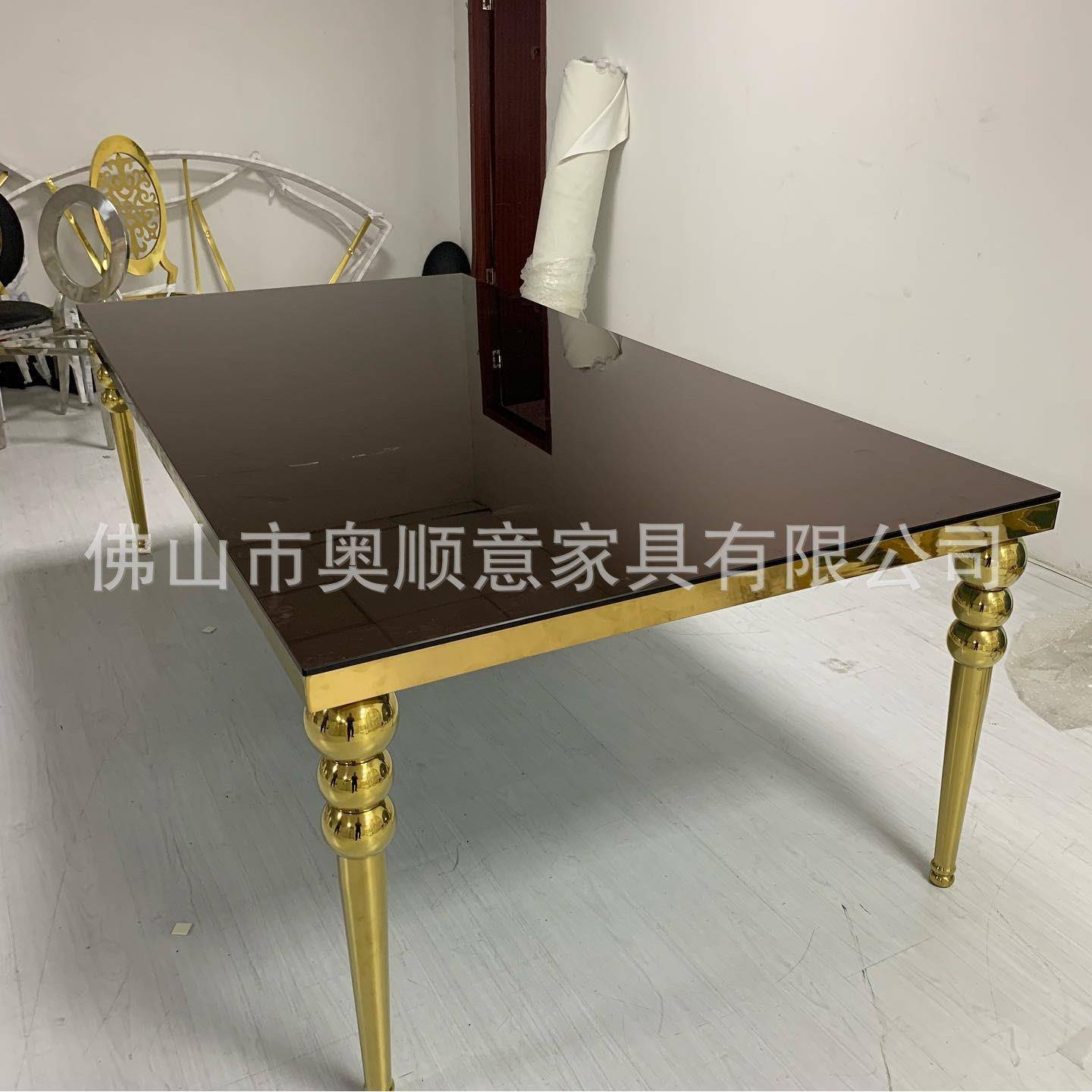 现不锈婚庆家osy-zz具婚礼用婚庆桌金子白色色钢玫瑰金色宴会桌做