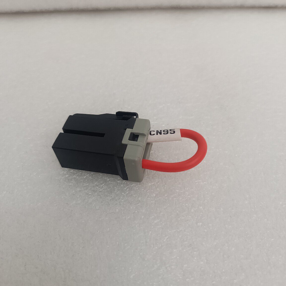 现代215-7225-7通用电瓶保险丝电阻挖机配件