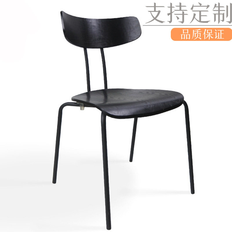 黑色实木餐椅美式弯曲木餐厅凳子牛排店复古工业风铁艺座椅厂家