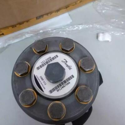 丹佛斯DANFOSS摆线马达OMR160151-3363库存