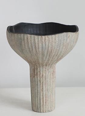 现代简FPR约手工陶客瓷花瓶简线花条大约口盆样板间厅酒店插花花