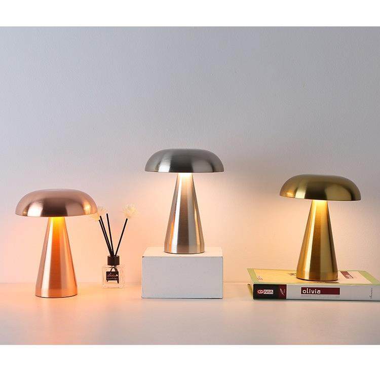 0A复古新款酒吧台灯可充电学习触摸护眼卧室桌面阅读氛围小夜