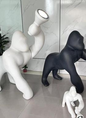 意大利13057设计灯猩猩点大灯雕落地动物举灯展厅塑大型装饰摆件