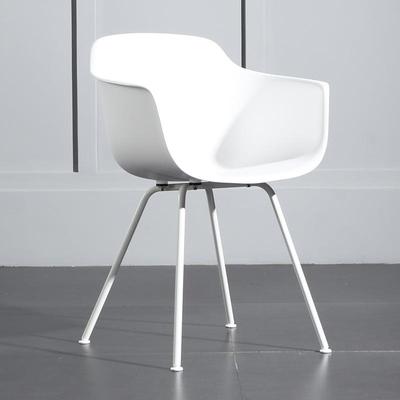 北欧黑色餐椅家用塑胶成人塑料坐具靠背经济型餐厅工业风餐桌椅子