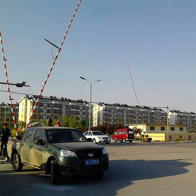 聚仁电动铁路道口栏木机