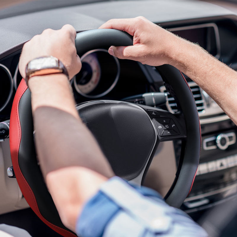 2024新款简约汽车方向盘套四季通用耐磨皮革防滑吸汗冬季把套装饰