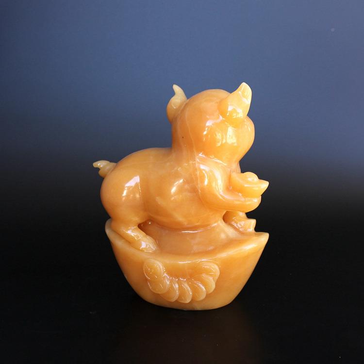 天米黄然玉雕刻摆件EHQ财猪送玄关装饰猪摆件客厅位财摆设