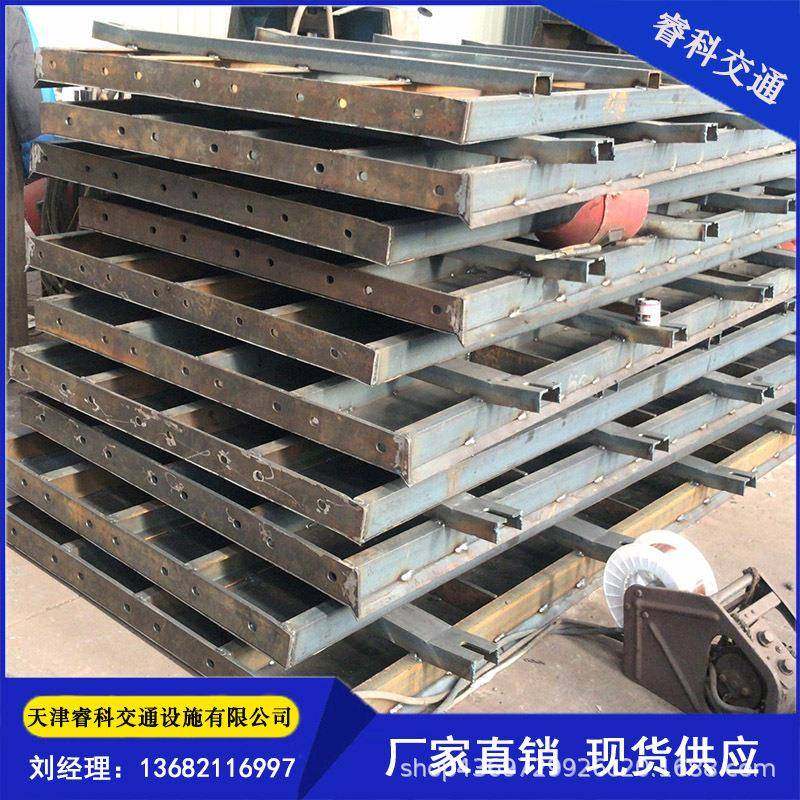 高速公路水沟涵洞护栏现浇排水渠钢模具U形水渠挡墙模具钢模板,机械设备,其他机械设备,淘宝优惠券,粉丝福利购,淘宝优惠卷