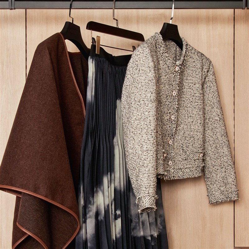 MOON慕空间样板房衣帽间女士衣柜衣服摆件花瓶花艺装饰品摆设道具