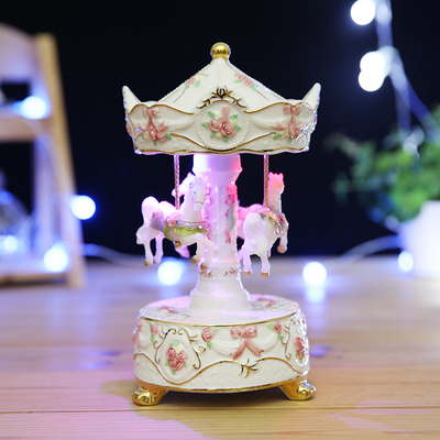旋转木马八音盒陶瓷音乐盒天空之城送女生儿童女孩创意生日礼物
