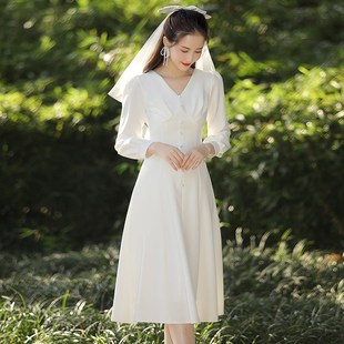 登记领证小白裙法式秋冬高级感长袖缎面个子轻婚纱订婚礼服仪式感