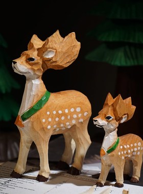 梅花鹿手工木雕小摆件可爱卡通木质雕刻公仔送学生桌面装饰品礼物