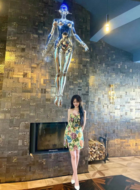 空山基机械姬雕塑艺术装饰摆件电镀客厅酒吧网红打卡拍照餐厅落地