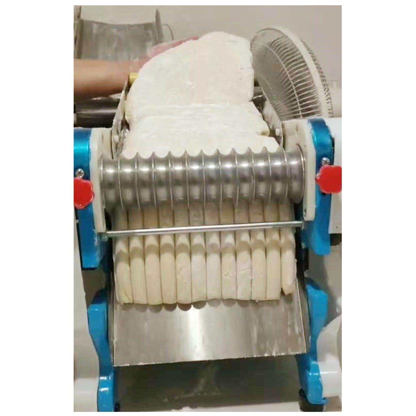 自动切断板面机商用板面搓条机小型芋圆机麻花出条机陕西拉条子机