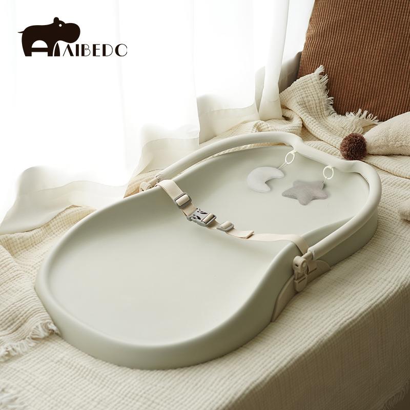 婴儿布台洗澡台一床体多用途尿ORM婴儿中携床便婴儿护理台软垫子