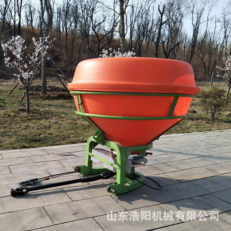 型拖拉后置撒肥自动703轴传动施肥器机G75新0K农用颗粒肥抛撒机