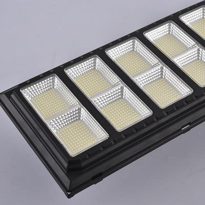 人体感坦克应化体路灯太阳能路灯6米工程一款灯美路观节能多功能