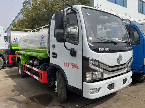 国六东风多利卡D7绿化喷洒车 福瑞卡F7 9.2方洒水车