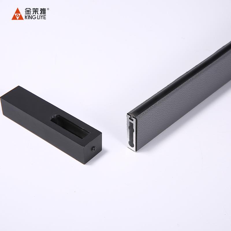 铝合金方形加厚衣通管底座衣柜五金配件带胶条静音防滑皮革挂衣杆