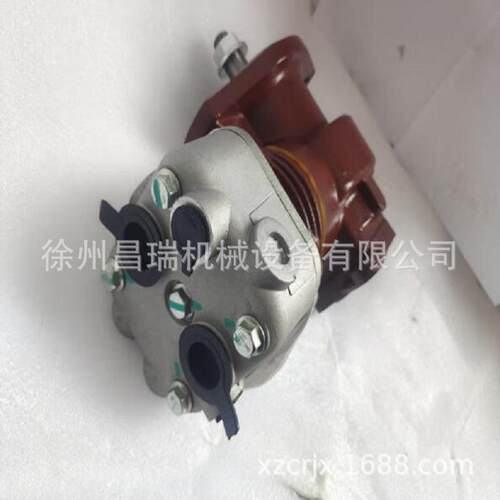 徐州上柴挖发机S00车024098+01空压机泵工程机械吊掘装载动机BBM