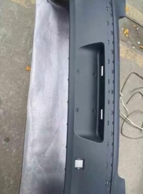 适用于13年408后保险杠新款408后保险杠皮不带雷达孔1609073580