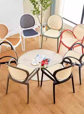 简约塑料椅扶子叠SD-655/6放厅家可用餐椅餐阳台靠背椅时尚手椅休