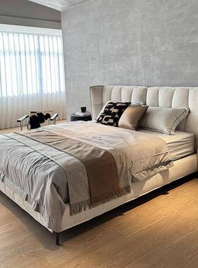 肌肉大床意式尔极简设计师雪尼绒布家用高网红款1米8主卧UVQ端双