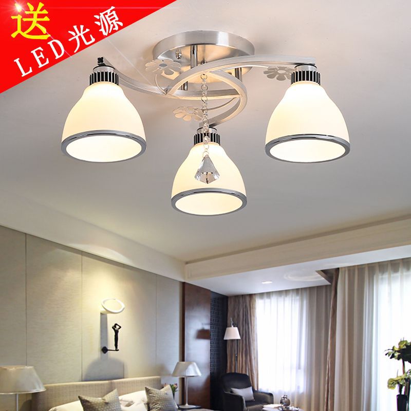 餐厅吊灯客厅灯简约现代LED卧室饭厅水晶灯三头个性吸顶灯具包邮