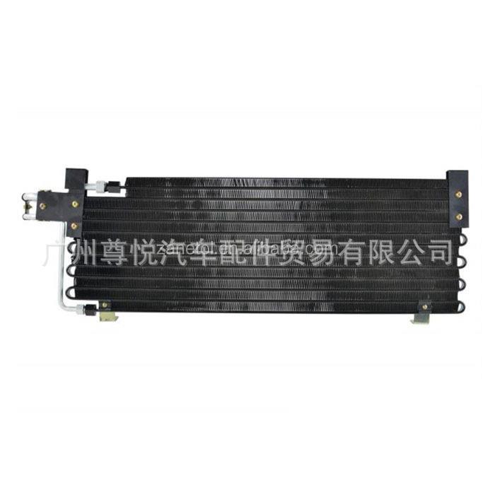 适用于切诺基6缸汽车散热网56002733