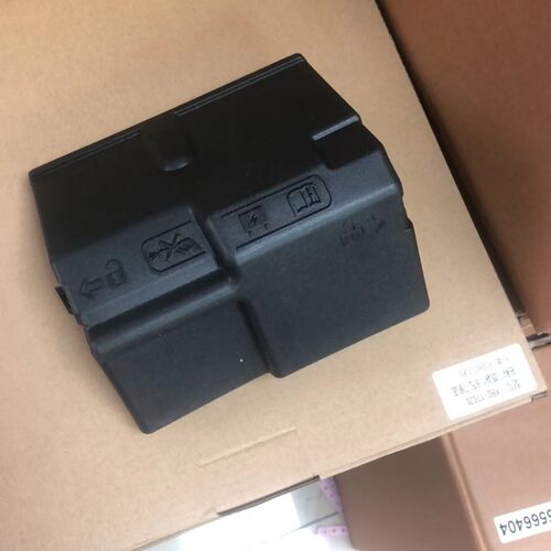 跨境适用2017款君威君越迈锐宝电瓶保险丝盒电池保险丝座84335366