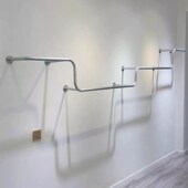 服装 侧挂衣架 店上墙架壁挂展示架铁艺纳米金靠墙悬挂落地货架女装