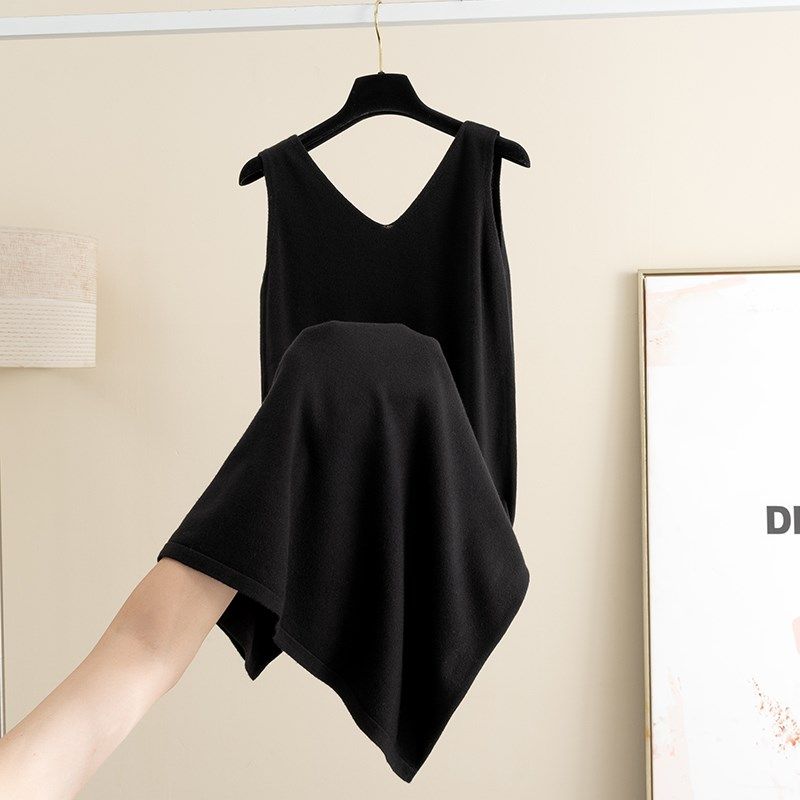 秋冬新款V领针织吊带背心连衣裙女中长款过膝宽松显瘦内搭a字裙子