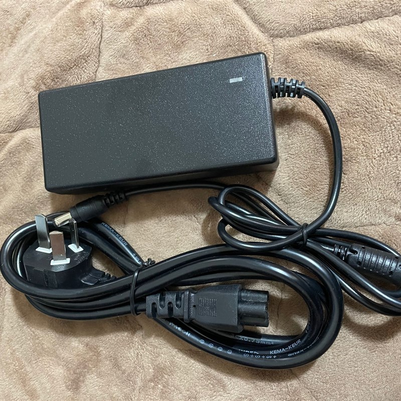 适用罗兰电钢琴RP30   RP-30 88键 电源适配器 粤海通用电源线